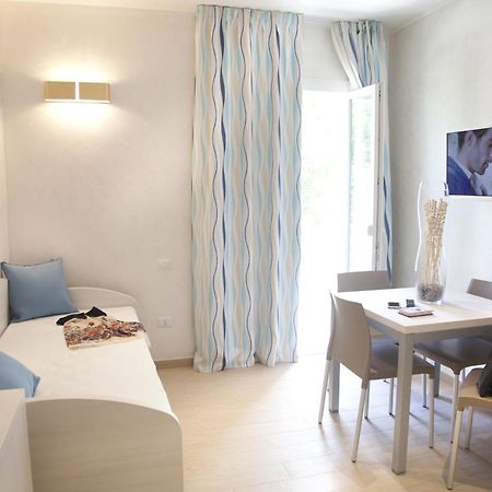 Marina Beach Suite Hotel Rimini Ngoại thất bức ảnh