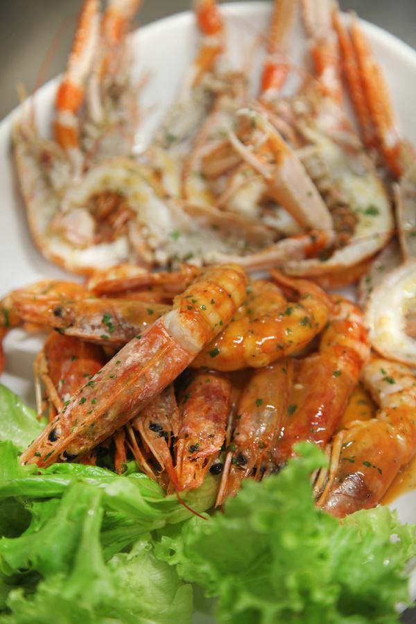 Marina Beach Suite Hotel Rimini Ngoại thất bức ảnh